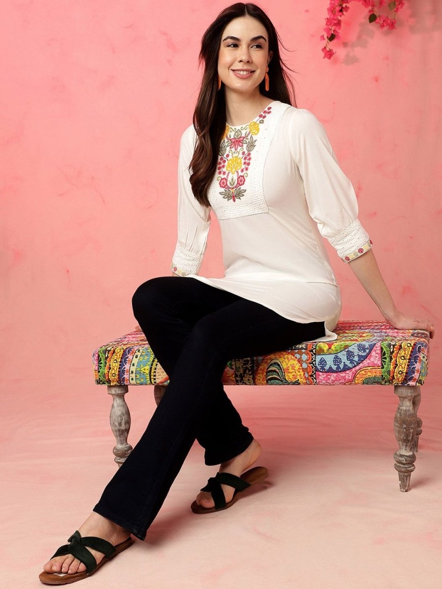 Anouk White Floral Yoke Design Thread Work Straight Kurta