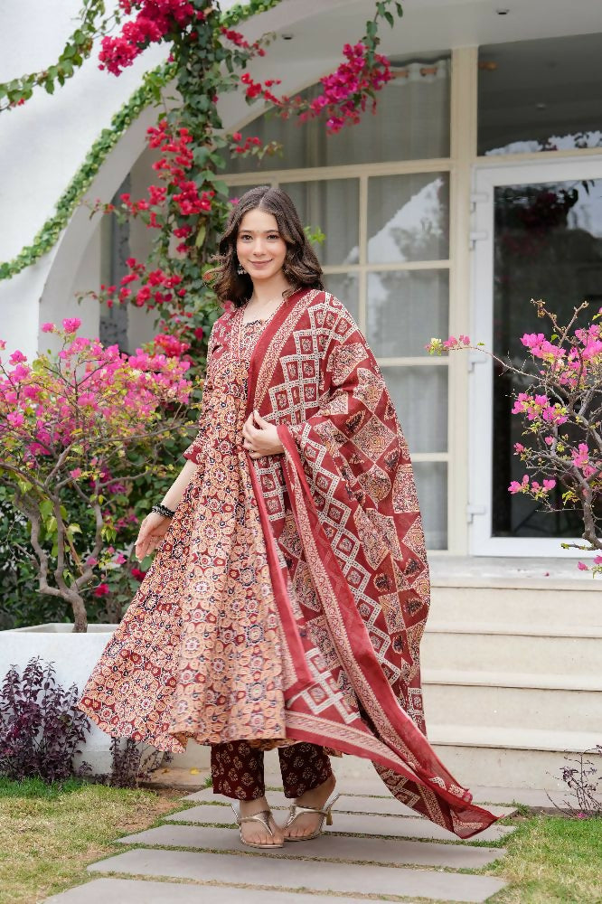 Jaimini Women Cotton Printed V-Neck 3/4 Sleeves Calf Length Flared Kurta Pant And Dupatta Set - Dista