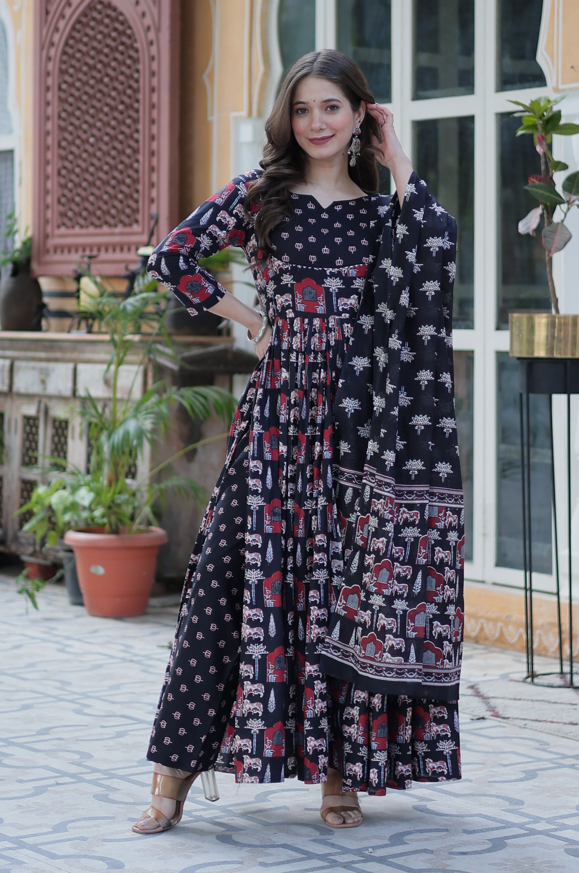 Vedant Vastram Printed Pure Cotton Kurti Pant Set With Dupatta - Black - Distacart
