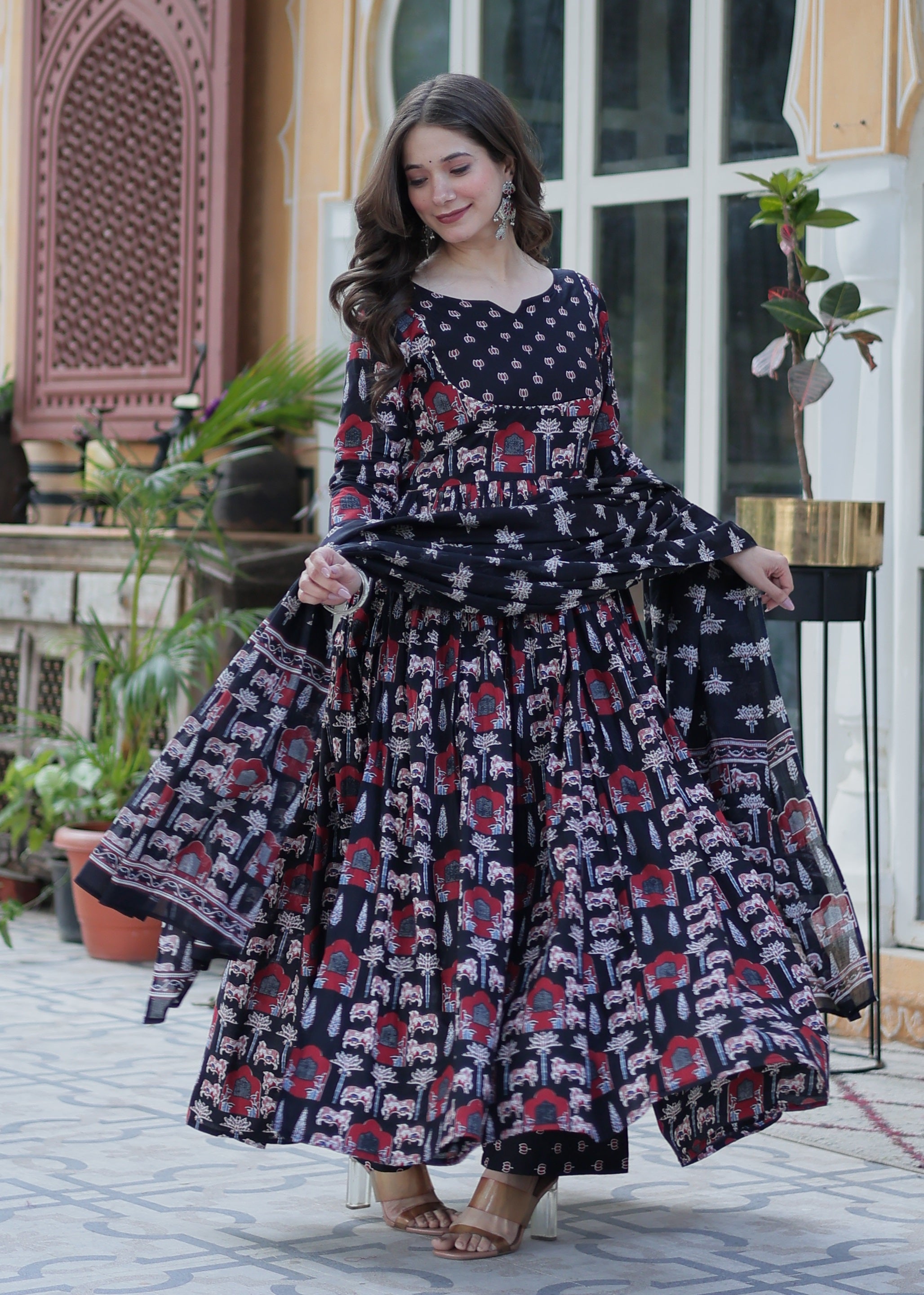 Vedant Vastram Printed Pure Cotton Kurti Pant Set With Dupatta - Black - Distacart