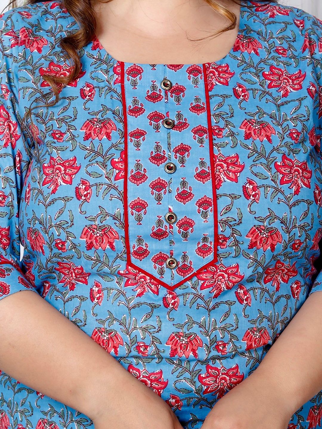 Swasti Plus Size Floral Printed Sequinned Pure Cotton Kurta With Trouser & Dupatta