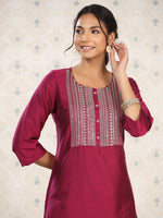 Thumbnail for Ode by House of Pataudi Yoke Design Embroidered Kurta with Trousers - Distacart