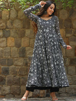 Thumbnail for Kalini Floral Printed V-Neck Anarkali Georgette Kurta - Distacart