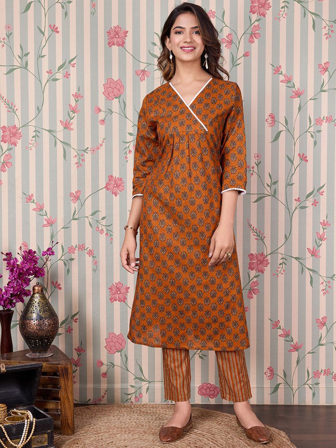 Ode by House of Pataudi Floral Printed Angrakha Pure Cotton Kurta with Trousers - Distacart