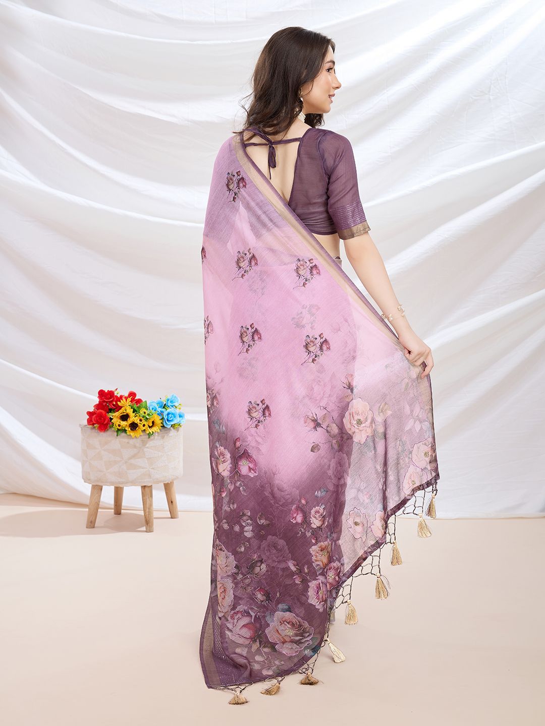 Mitera Floral Printed Zari Saree - Distacart