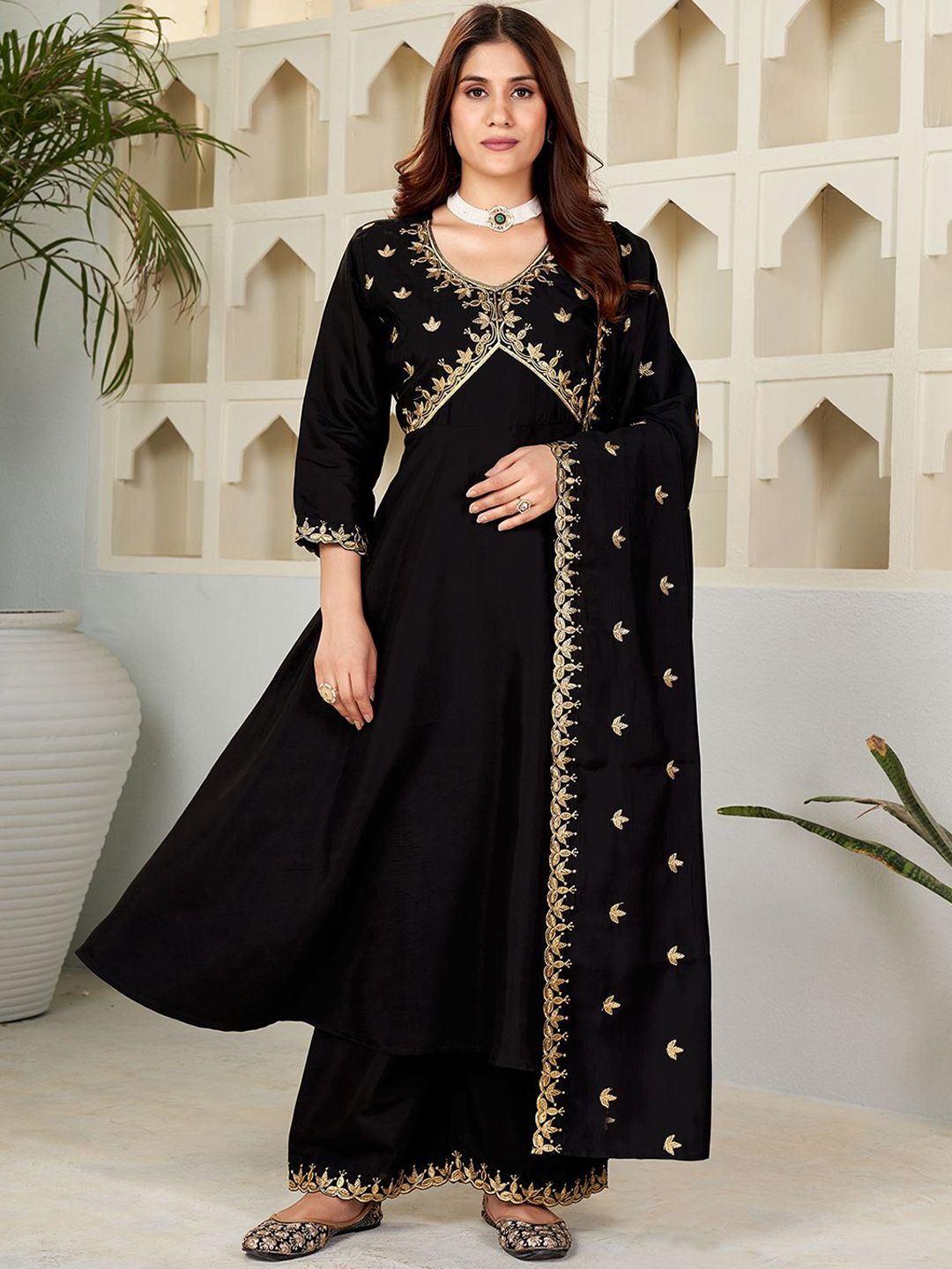 Kalini Floral Yoke Design V-Neck Thread Work Anarkali Kurta with Palazzo & Dupatta - Distacart