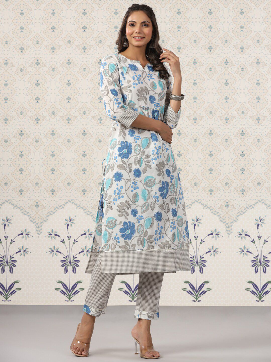 Ode by House of Pataudi Ethnic Motifs Printed Gotta Patti Pure Cotton Kurta with Trousers - Distacart