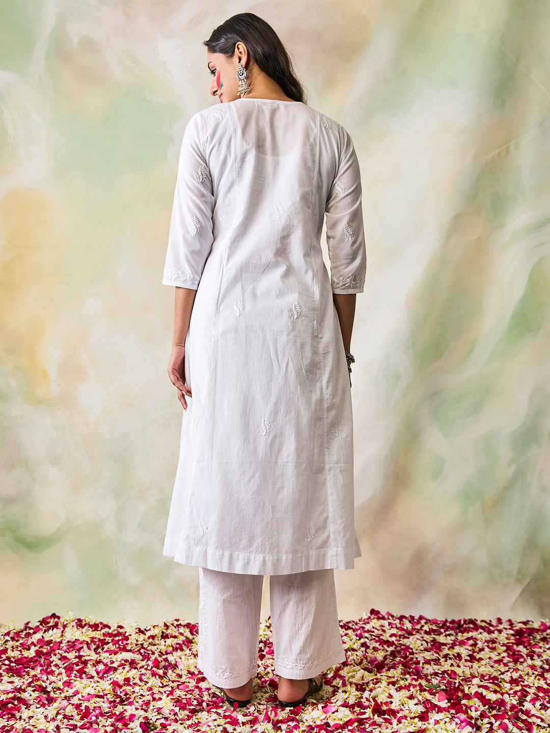 HOUSE OF KARI Ethnic Motifs Embroidered Chikankari Kurta - Distacart