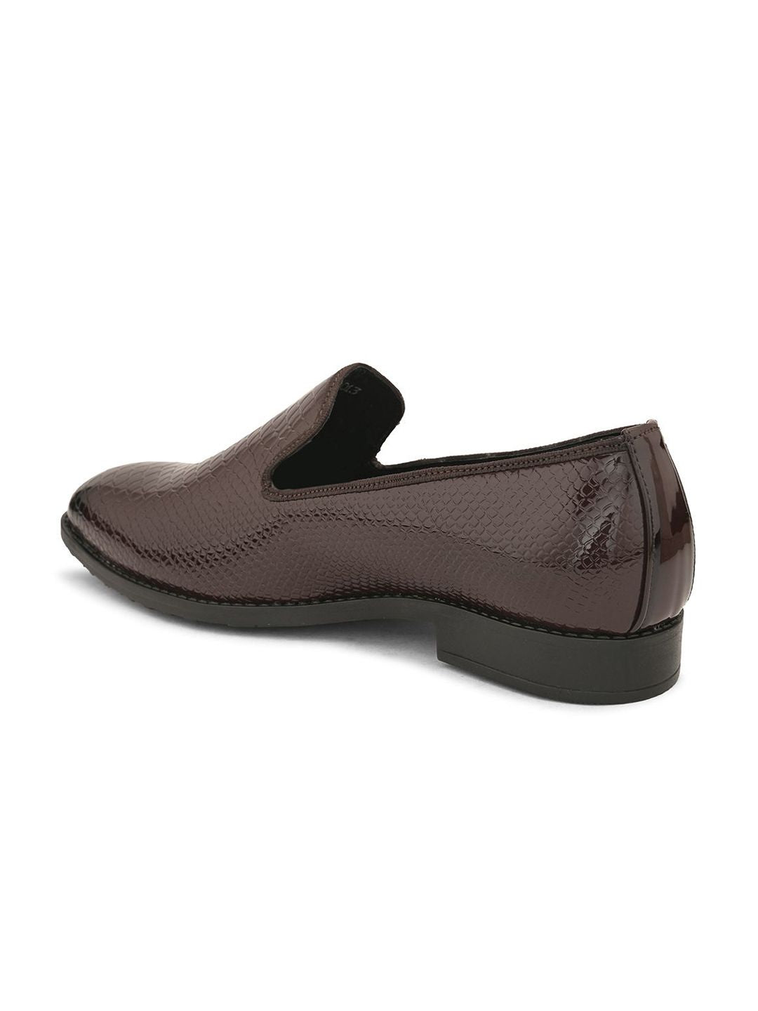 House of Pataudi Men Textured Round Toe Formal Loafers