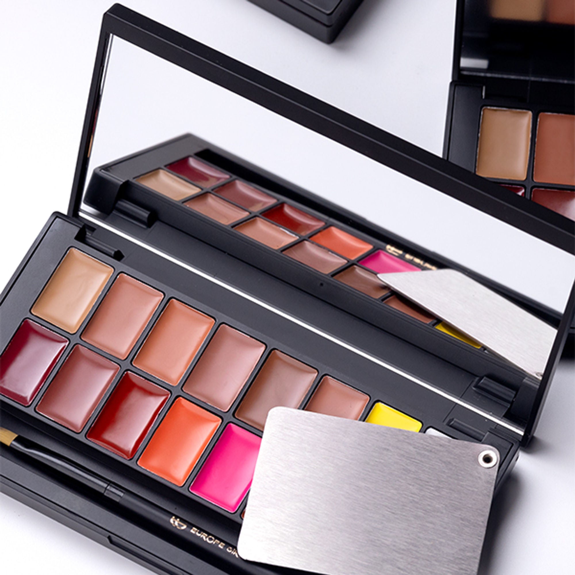 Europe Girl Kiss Me Lip Palette - Distacart
