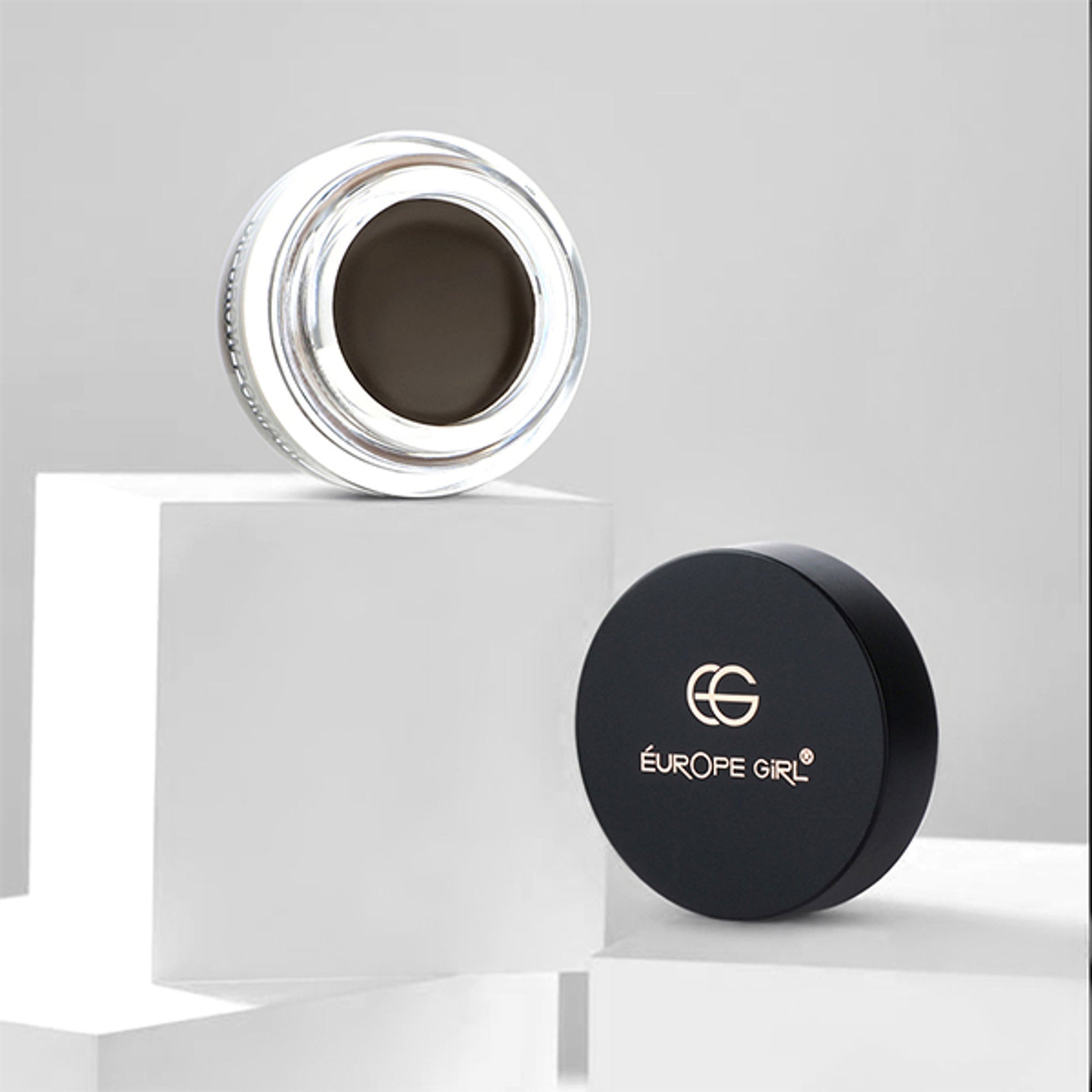 Europe Girl Dipbrow Pomade - Dark Brown - Distacart