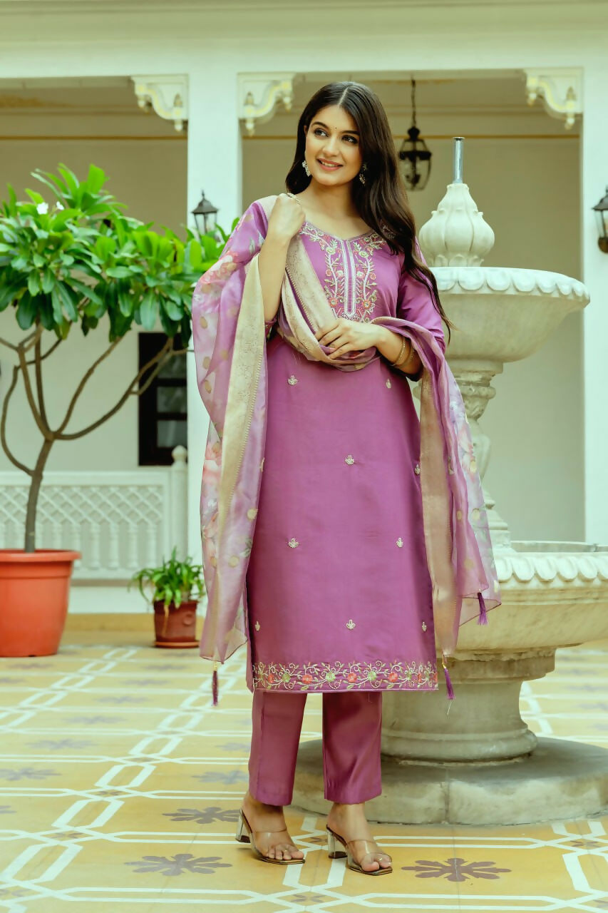 Preksha Creation Light Pink Viscose Chanderi Silk Embroidered Beads Kurta Set With Dupatta And Pant