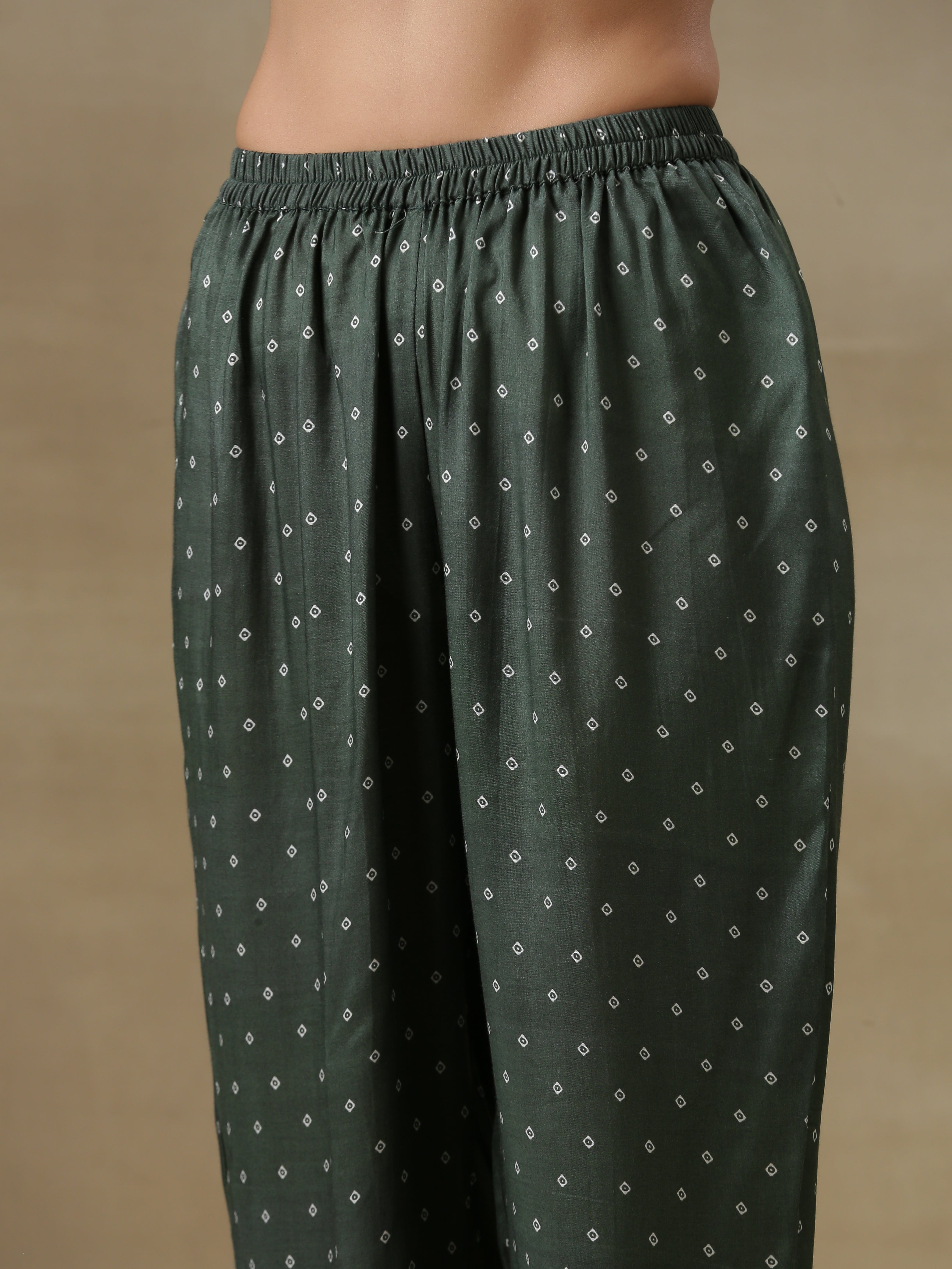 trueBrowns Dark Green Bandhani Printed Silk Side Gathered Kurta Pant Set - Distacart