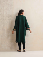 Thumbnail for trueBrowns Green Kashmiri Floral Embroidered Woollen Phiran Kurta - Distacart