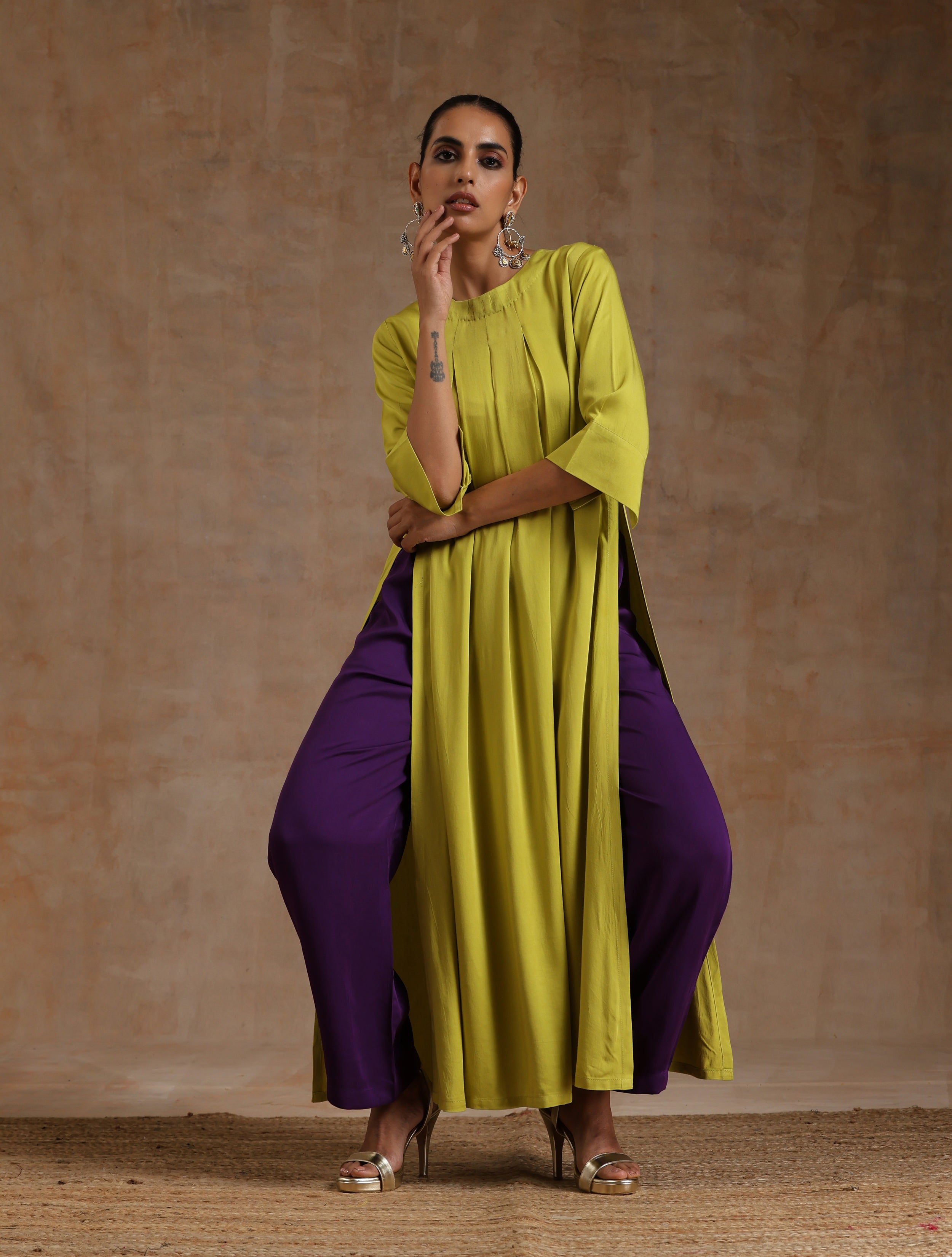 trueBrowns Lime Modal Satin Neck Pleat Kurta Set - Distacart