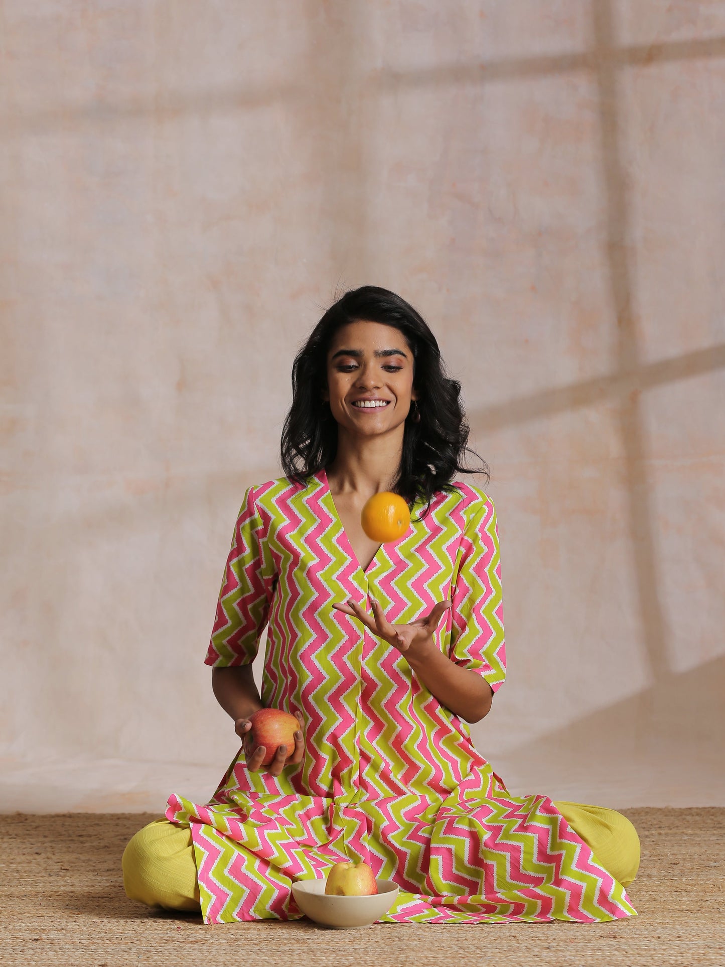trueBrowns Lime Pink Zig-Zag Lines Print Cotton Kurta Pant Set - Distacart