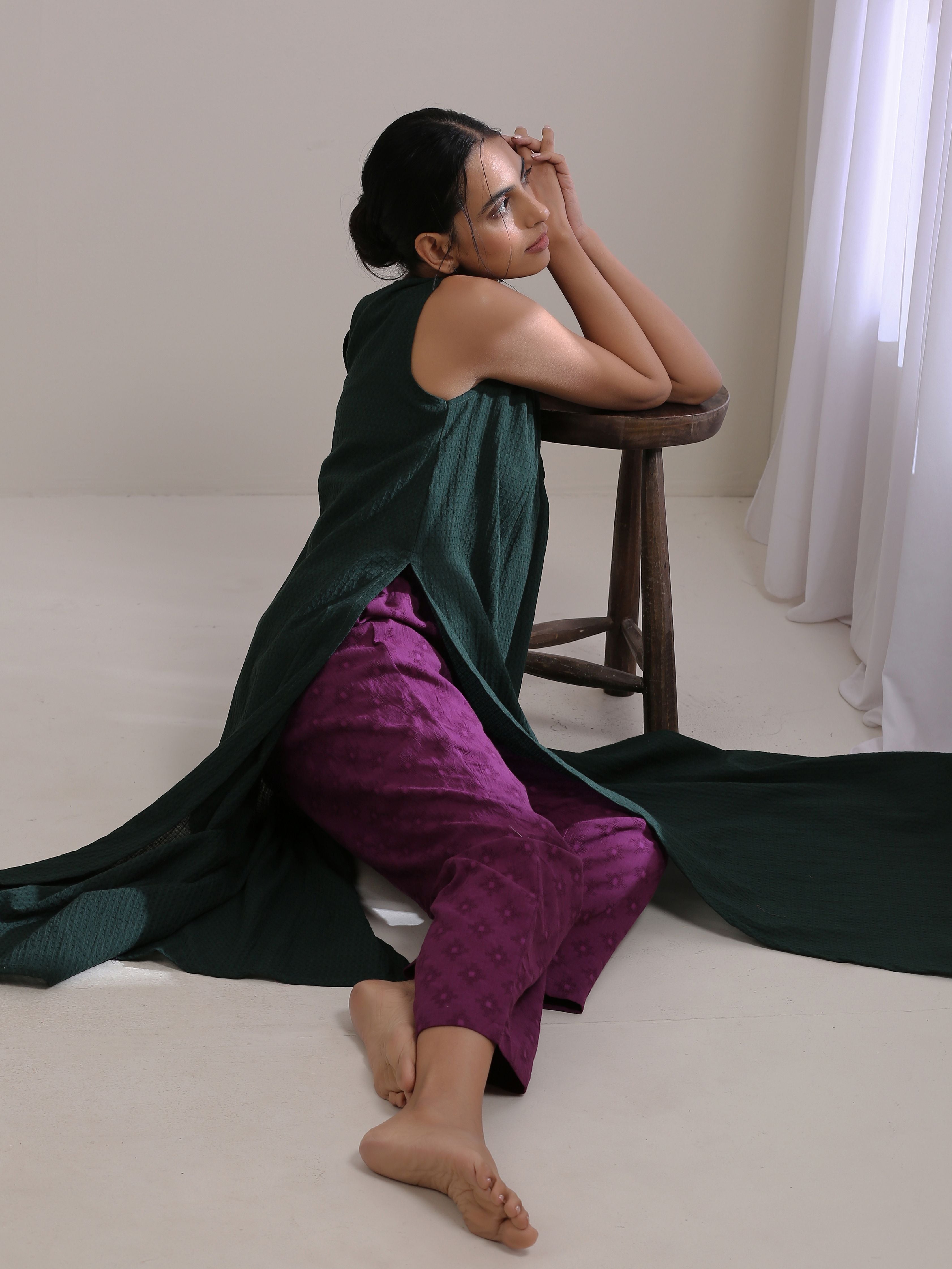 trueBrowns Dark Green Dobby Sleeveless Kurta Pant Set - Distacart