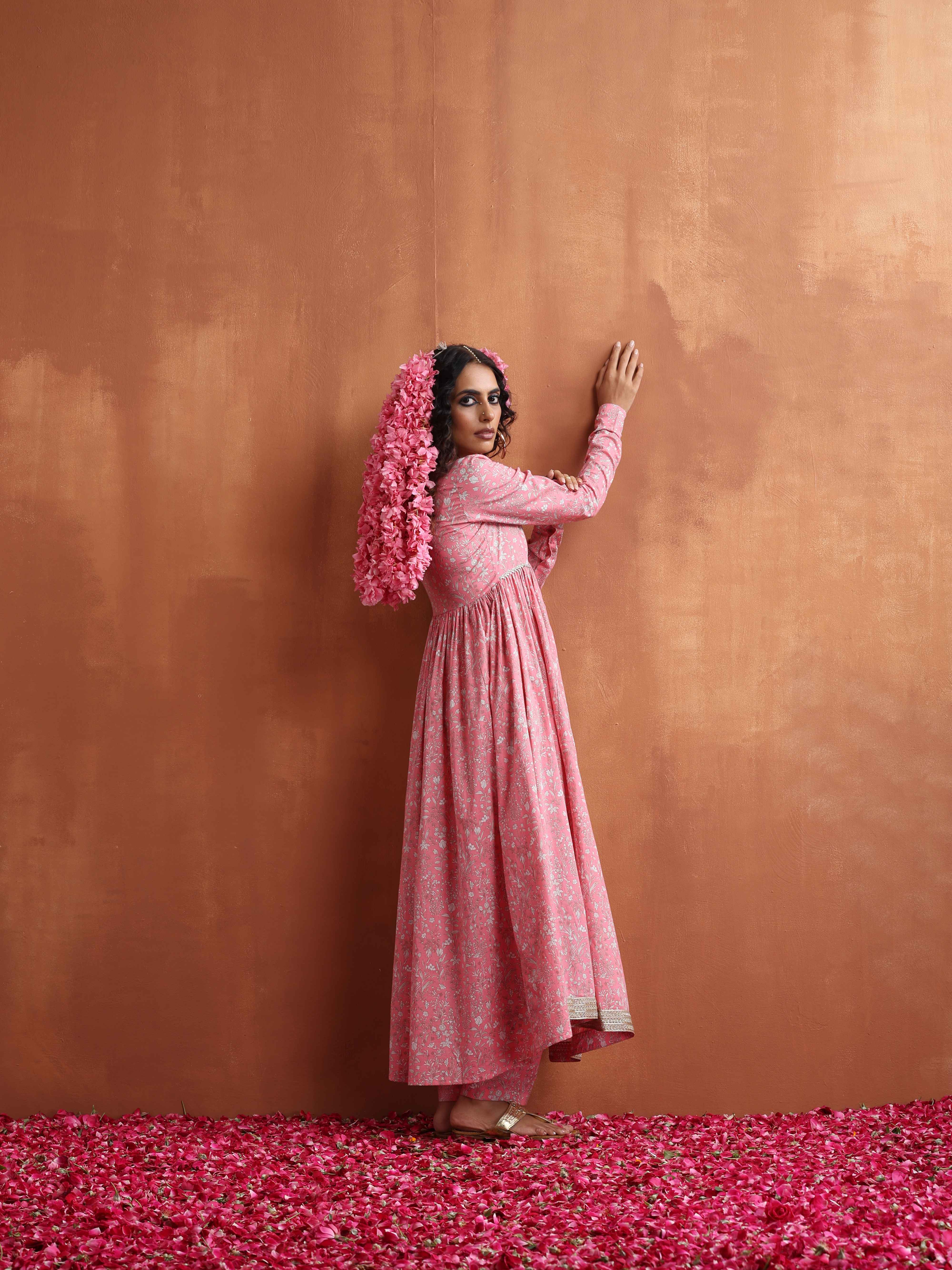 trueBrowns Pink Print Flared Anarkali Kurta Set - Distacart
