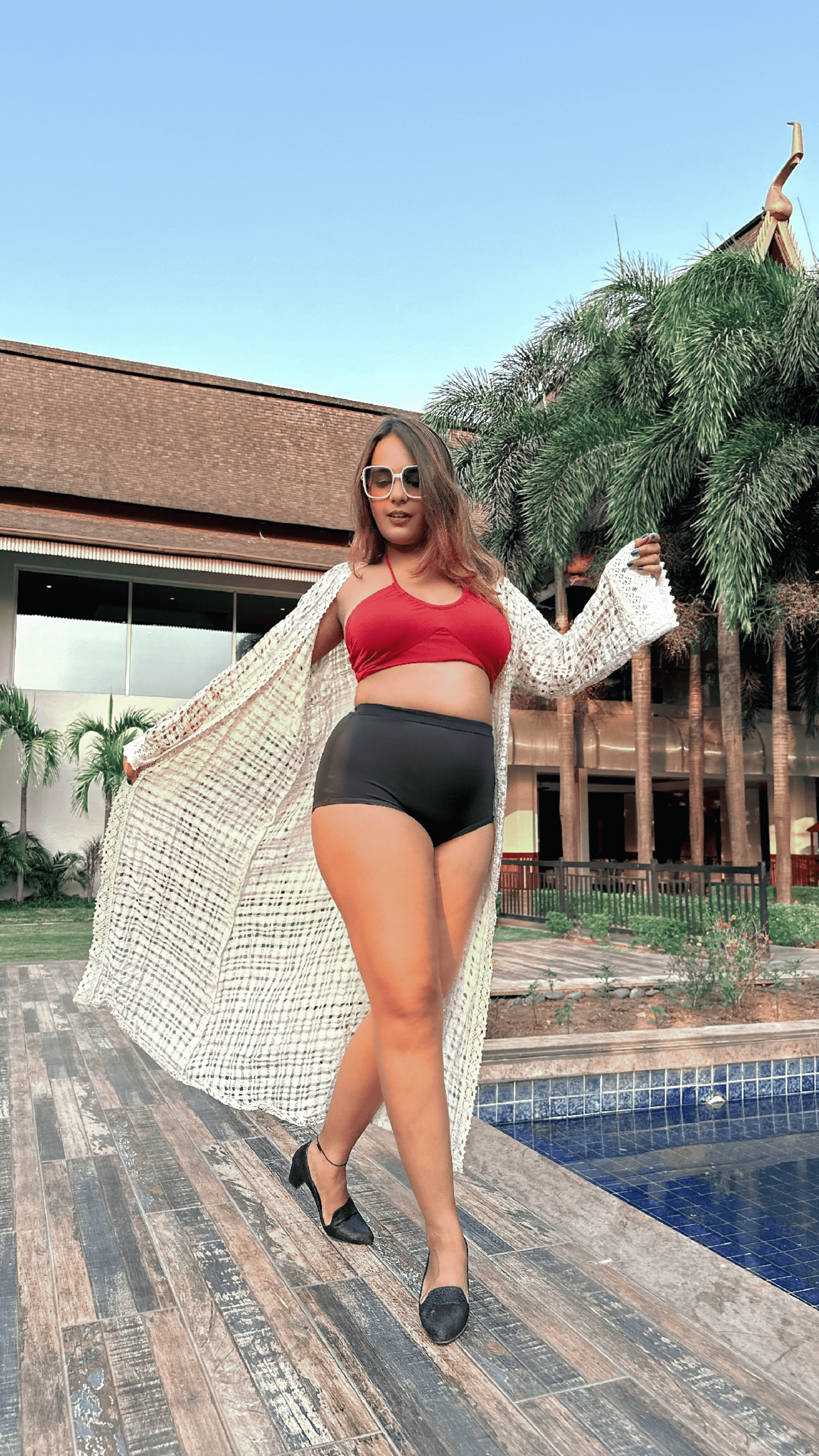 Noroke Sustainable fabric | Handloom checks Classic Gold Checks Cover Up Kaftan - Off White Gold