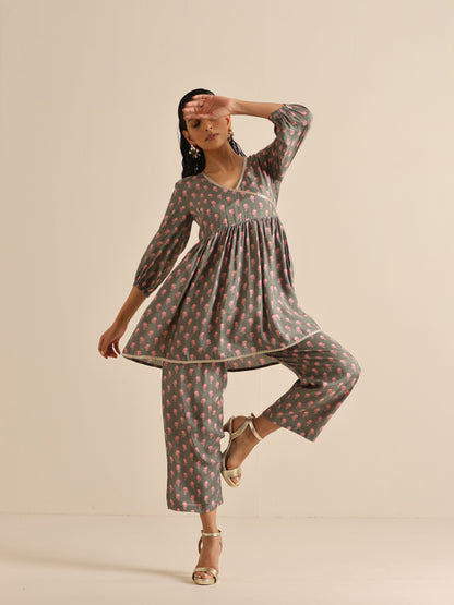 trueBrowns Grey Floral Silk Printed Co-Ord Set - Distacart