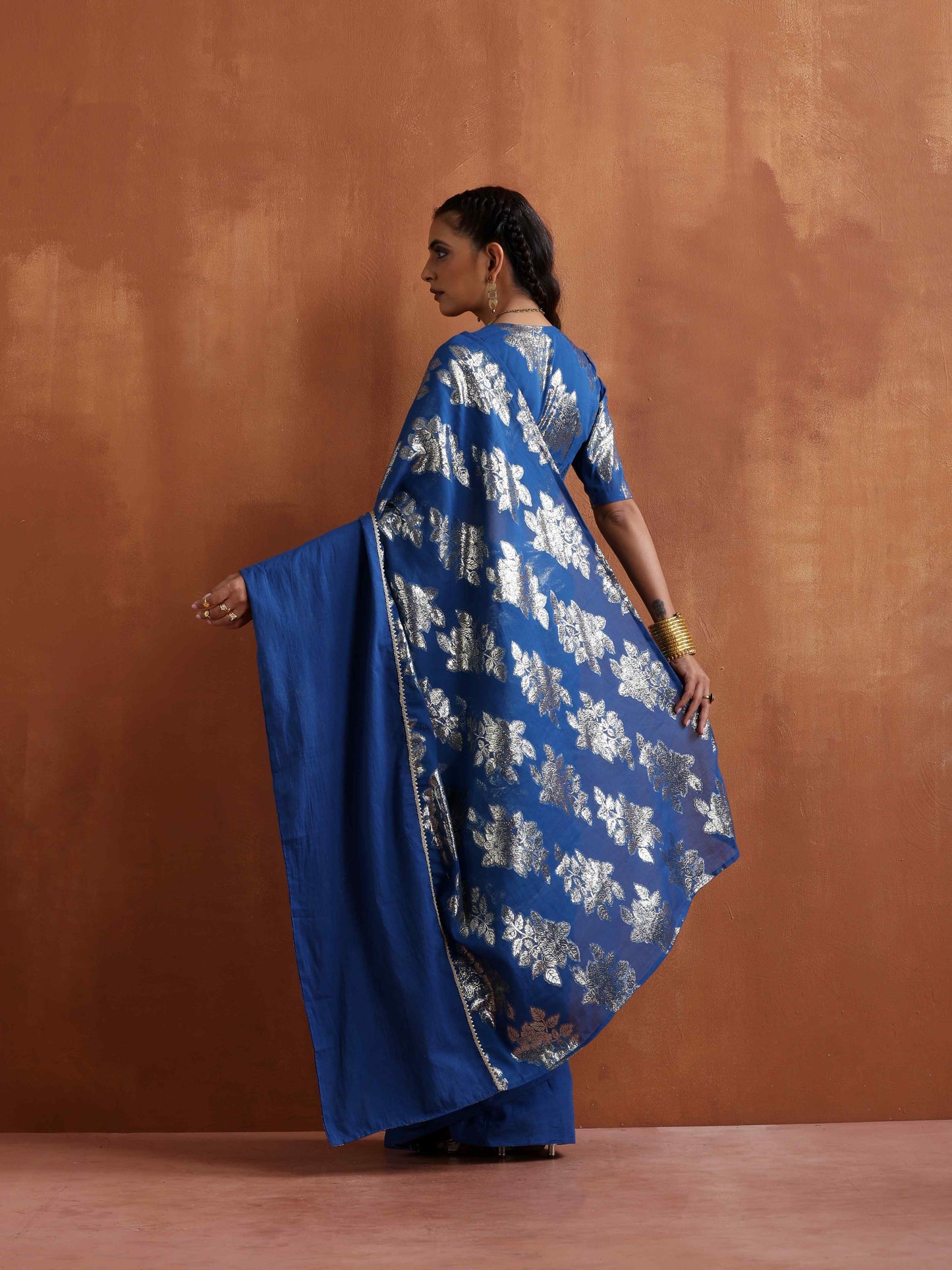 trueBrowns Blue Metallic Ready To Wear Saree - Distacart