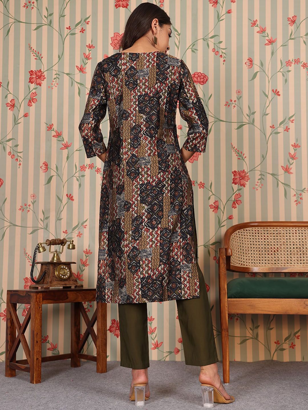 Ode by House of Pataudi V Neck Printed Regular Chanderi Silk Kurta with Trousers - Distacart