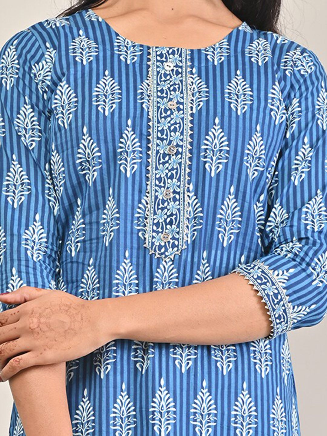 Swasti Printed Cotton Straight Kurta - Distacart