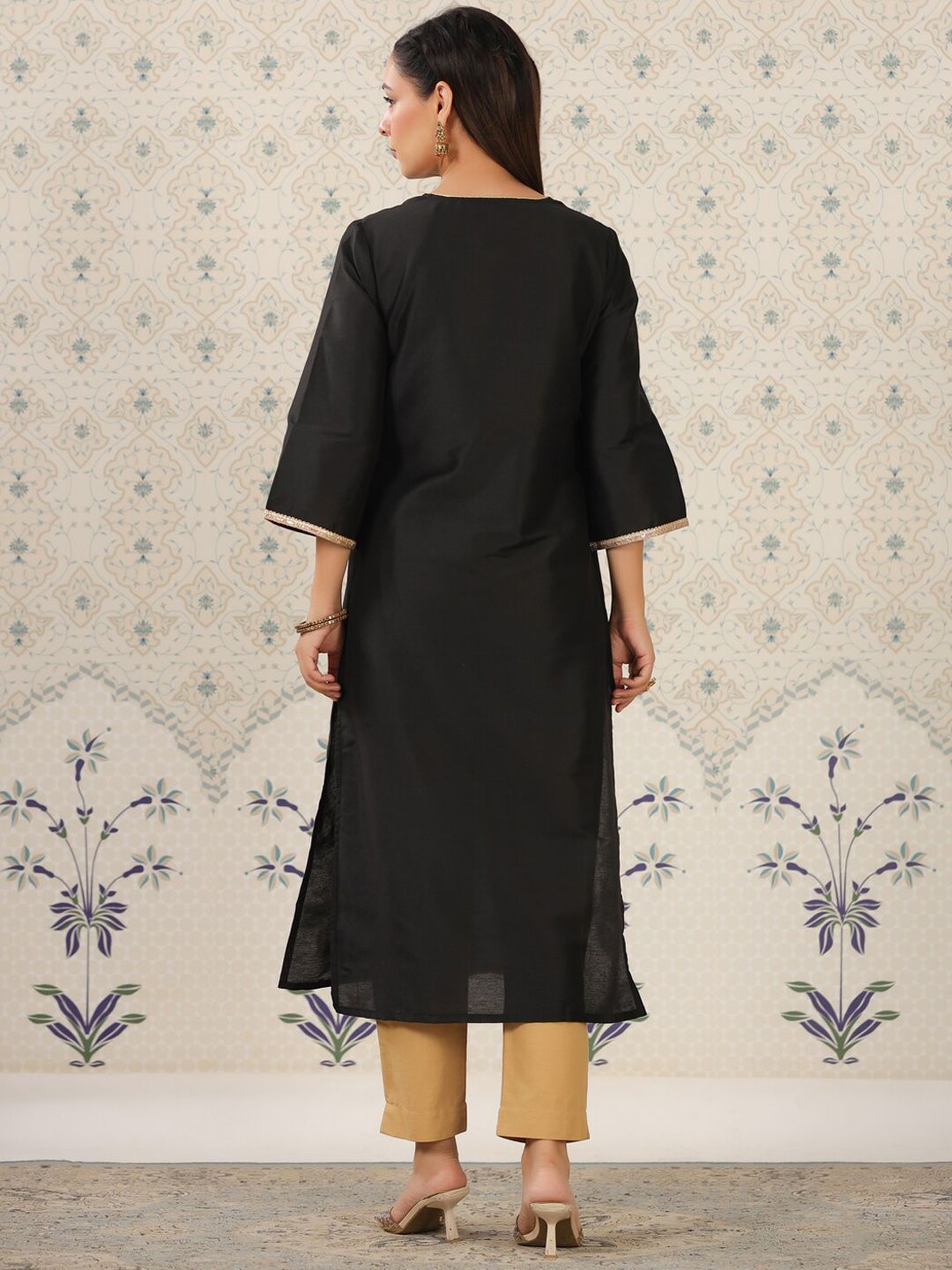 Ode by House of Pataudi V-Neck Flared Sleeves Straight Kurta - Distacart