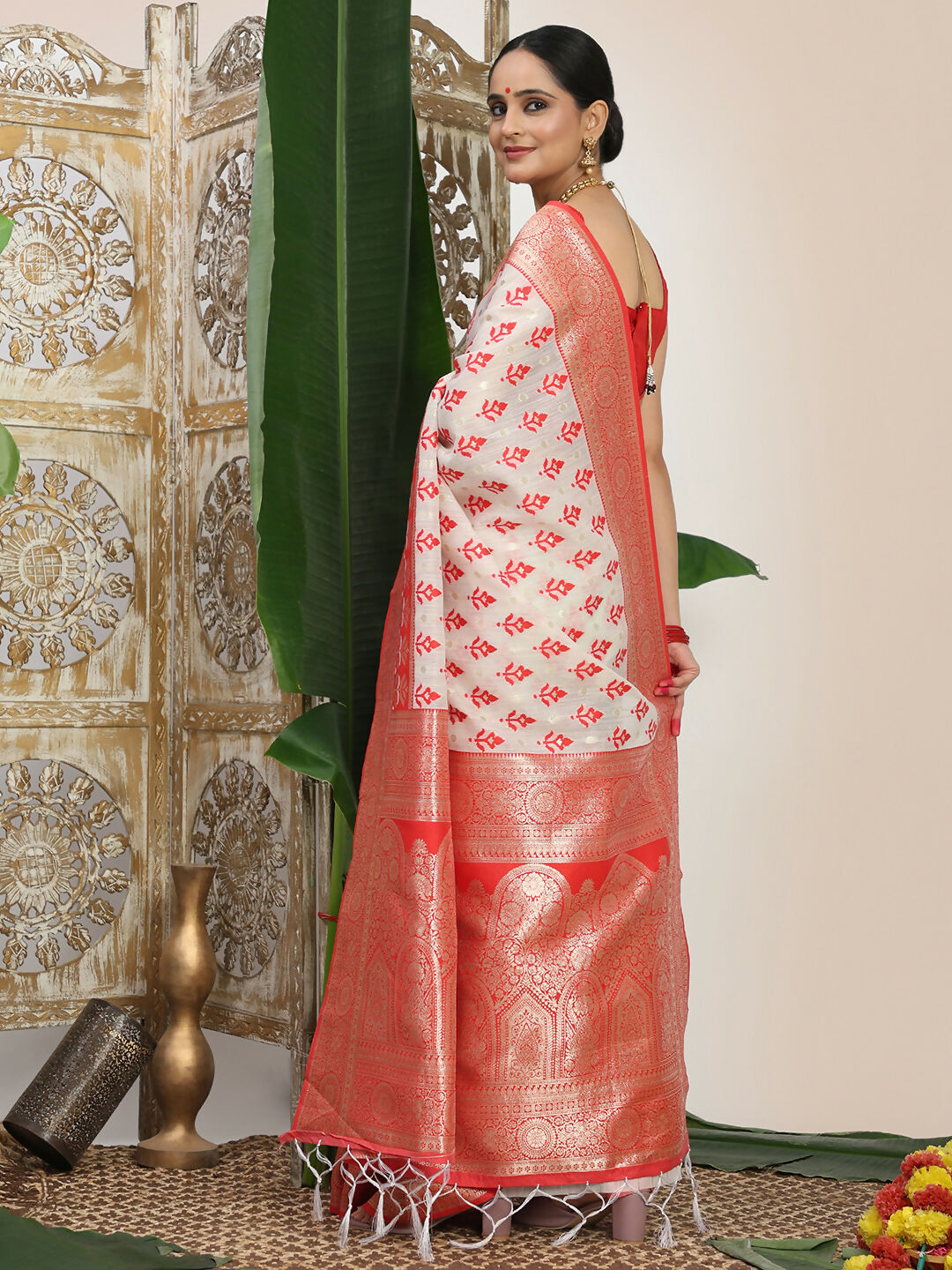 Astita Linen Cotton Red & White Saree