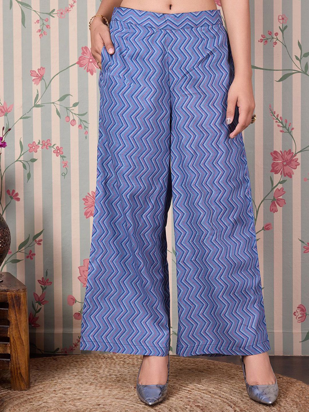 Ode by House of Pataudi Floral Printed Angrakha Gotta Patti Pure Cotton Kurta Set - Distacart