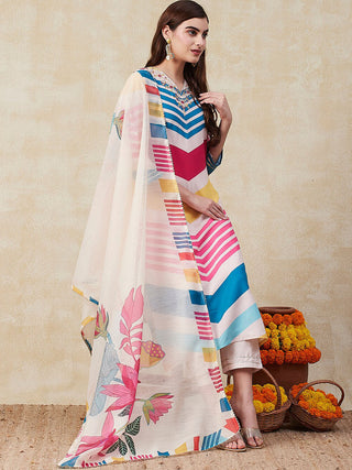 Kalini Geometric Printed V-Neck Thread Work Kurta & Trousers With Dupatta - Distacart