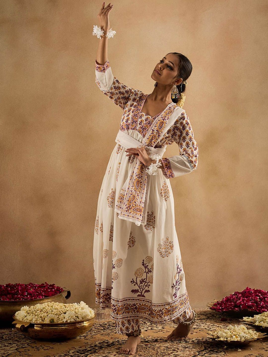 Indo Era Women Floral Printed Empire Pure Cotton Kurta with Trousers & With Dupatta