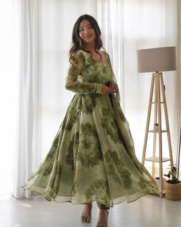 NOZ2TOZ Women Floral Printed Knee Length Elbow Length Sleeves Round Neck Kurti And Palazzo Set With Net Dupatta - Green - Distacart