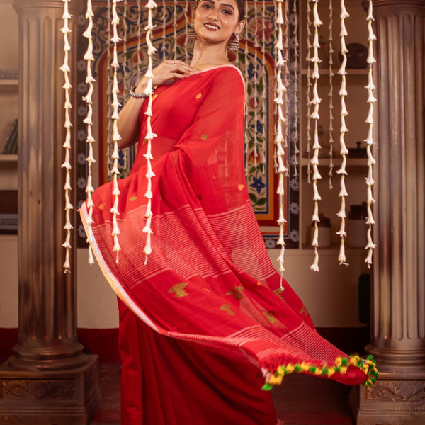 Very Much Indian Mastaani - Pure Mul Jamdhani Cotton Handloom Saree with Beautiful Diamond Weaves - Red - Distacart