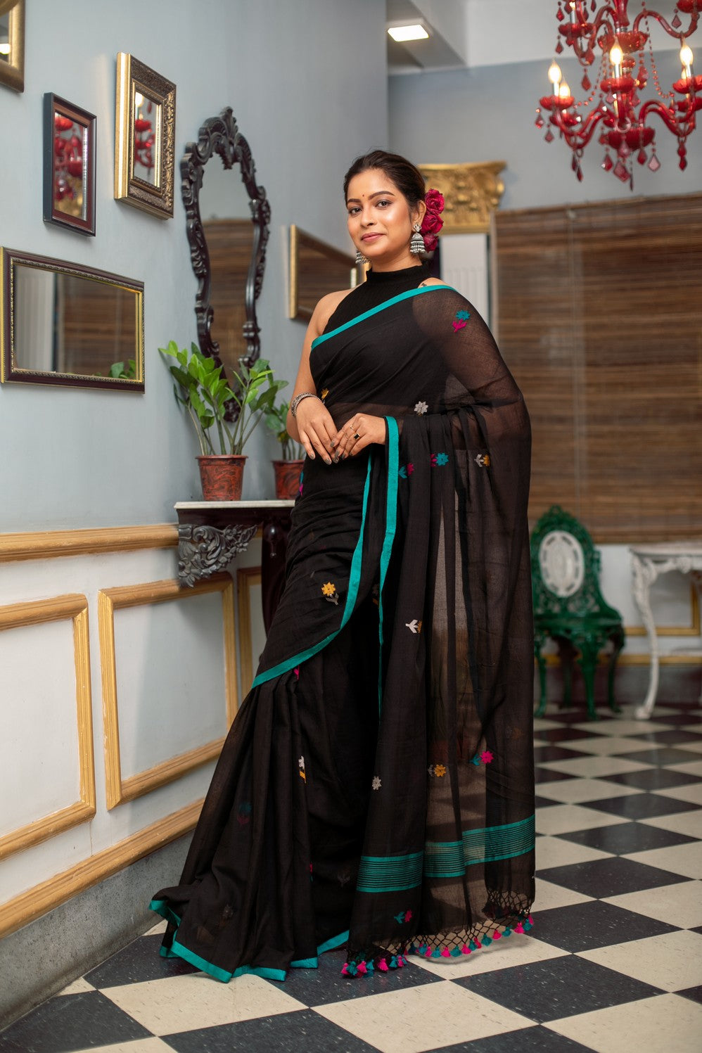 Very Much Indian Mastaani - Pure Mul Cotton Handloom Saree with Beautiful Floral Weaves - Black - Distacart