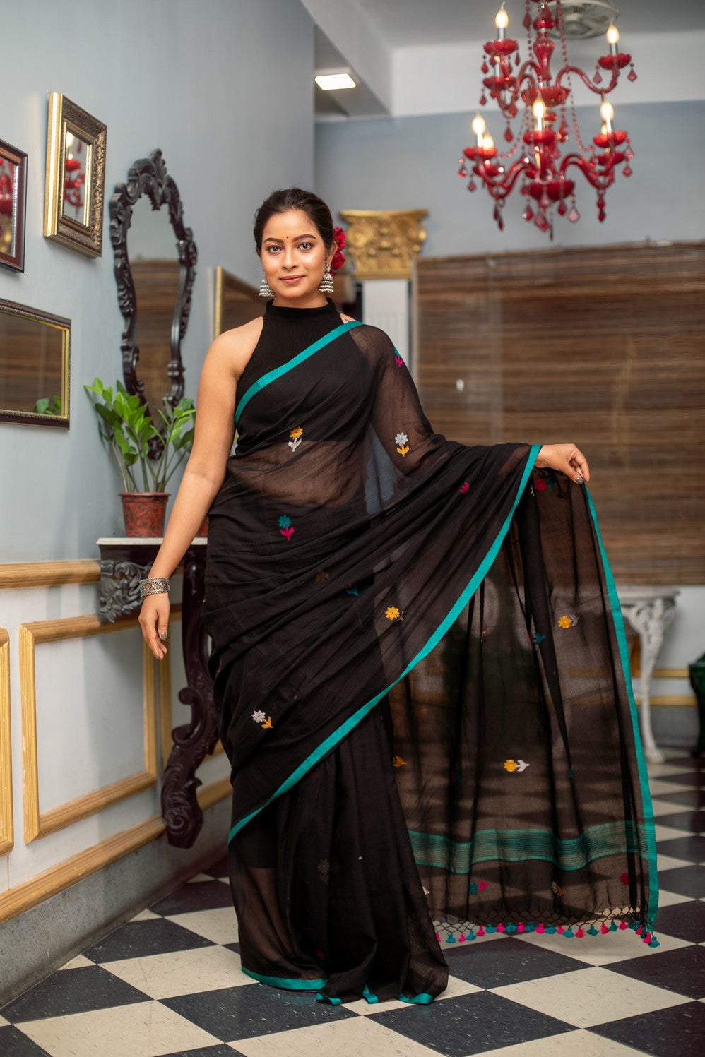 Very Much Indian Mastaani - Pure Mul Cotton Handloom Saree with Beautiful Floral Weaves - Black - Distacart