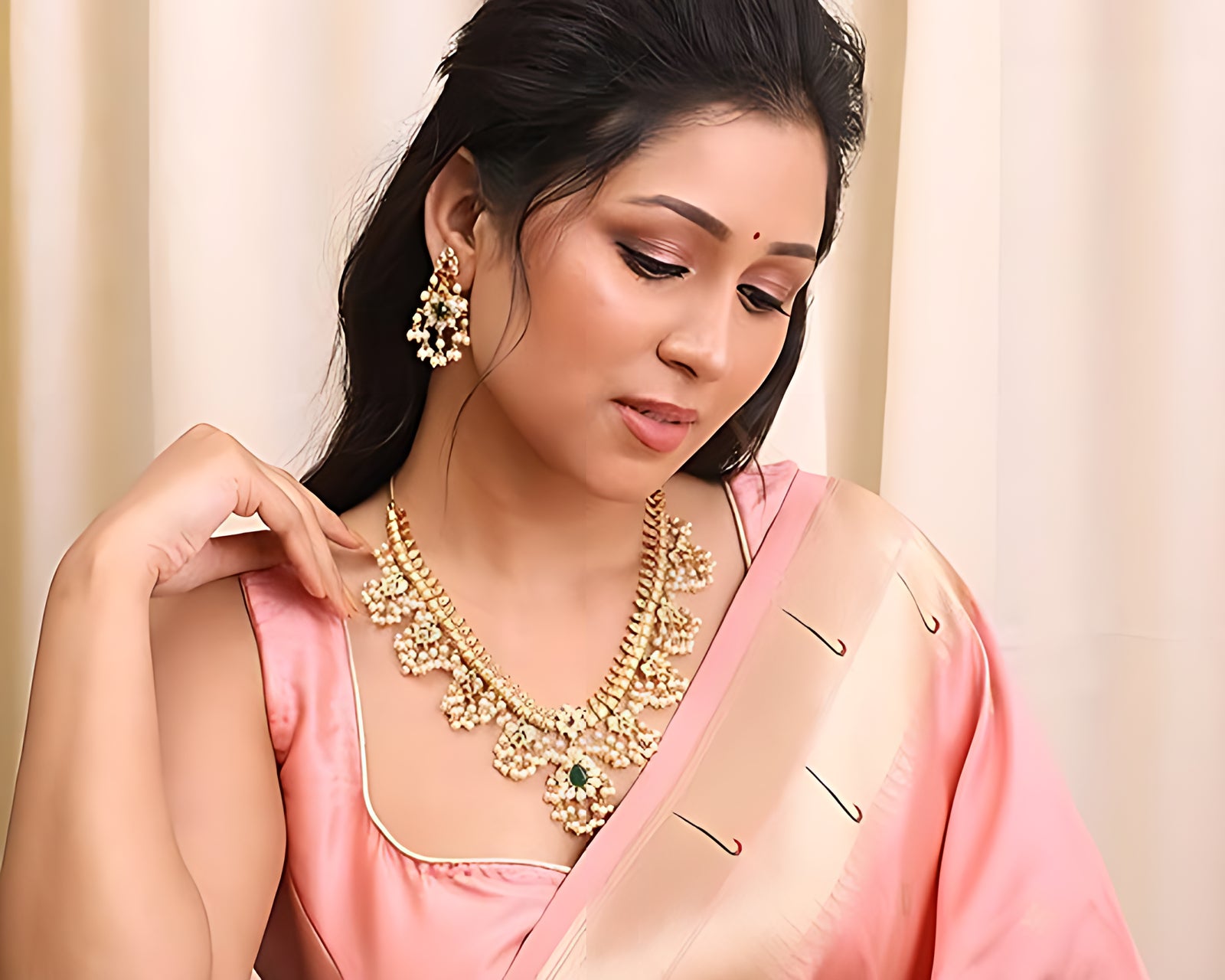 Jewel City Exquisite South Indian-Style Gold-Plated Necklace and Earrings Set with Pearl and Gemstone Accents