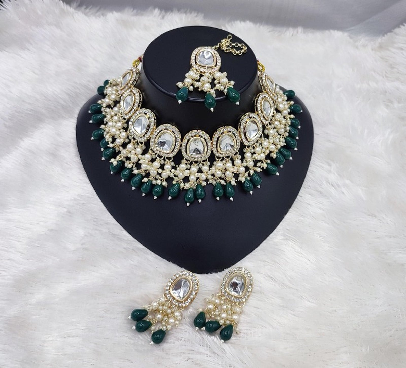 Jewel City Elegant Kundan Pearl Necklace Set with Emerald Green Drops and Matching Tikka - Distacart