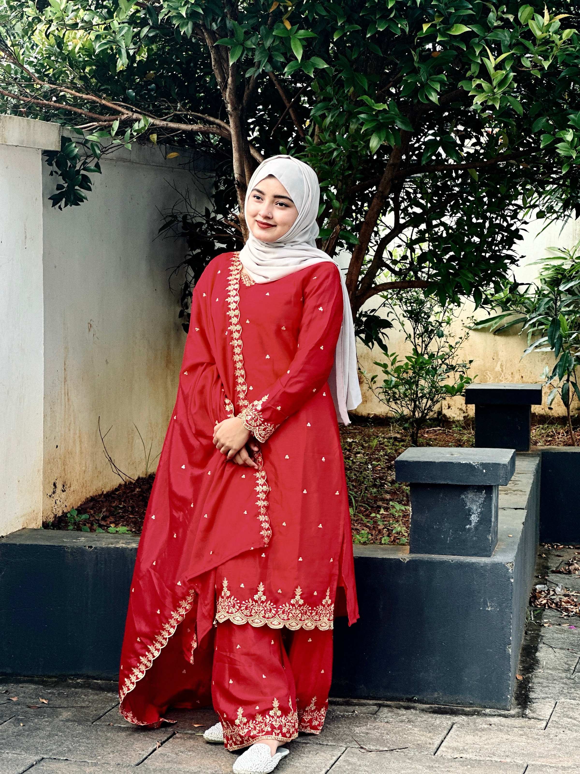 Lehenga Mart Sequence Embroidery Top And Palazzo With Dupatta Set-Red