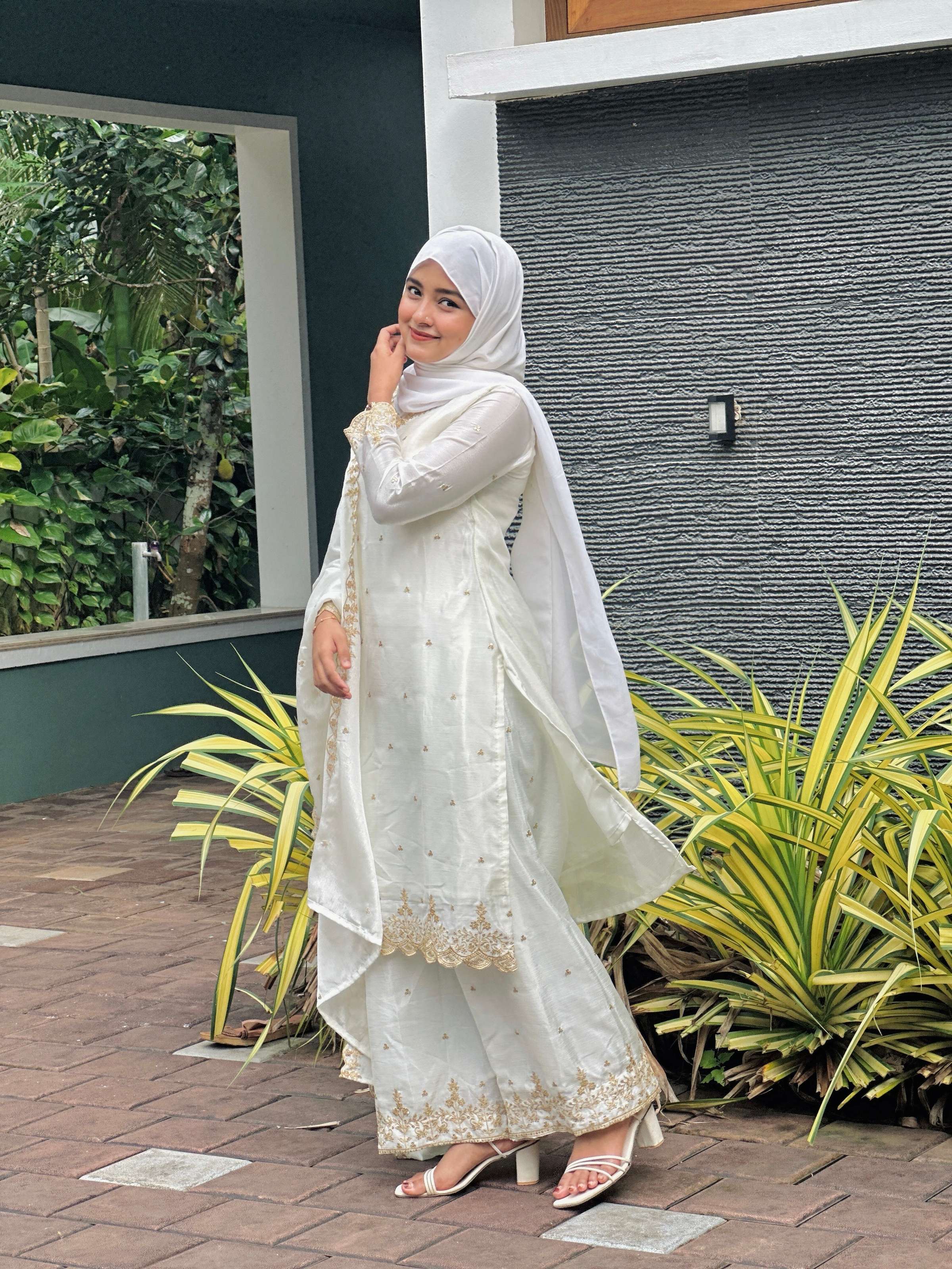 Lehenga Mart Sequence Embroidery Top And Palazzo With Dupatta Set-White