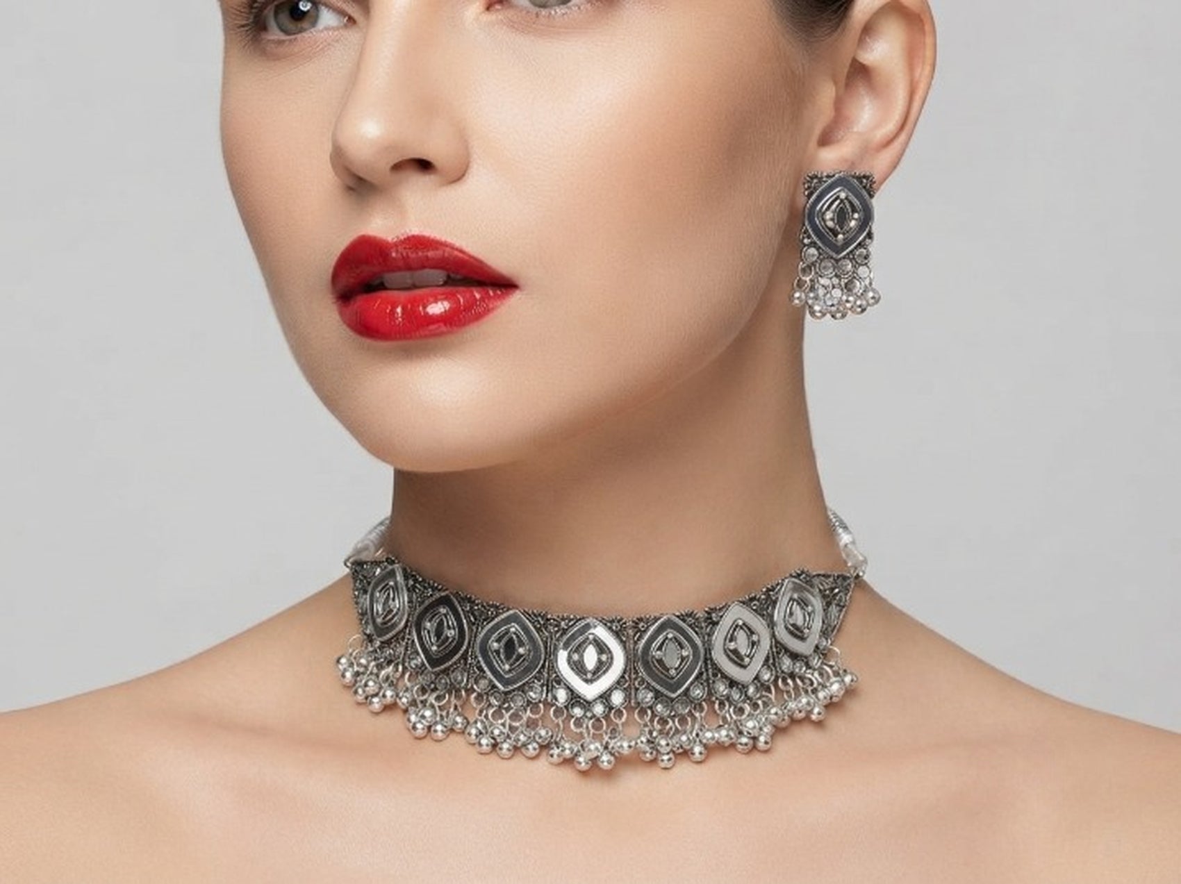 Jewel City Oxidized Silver Mirror Choker Set, Ethnic Indian Jewelry For Women - Dista