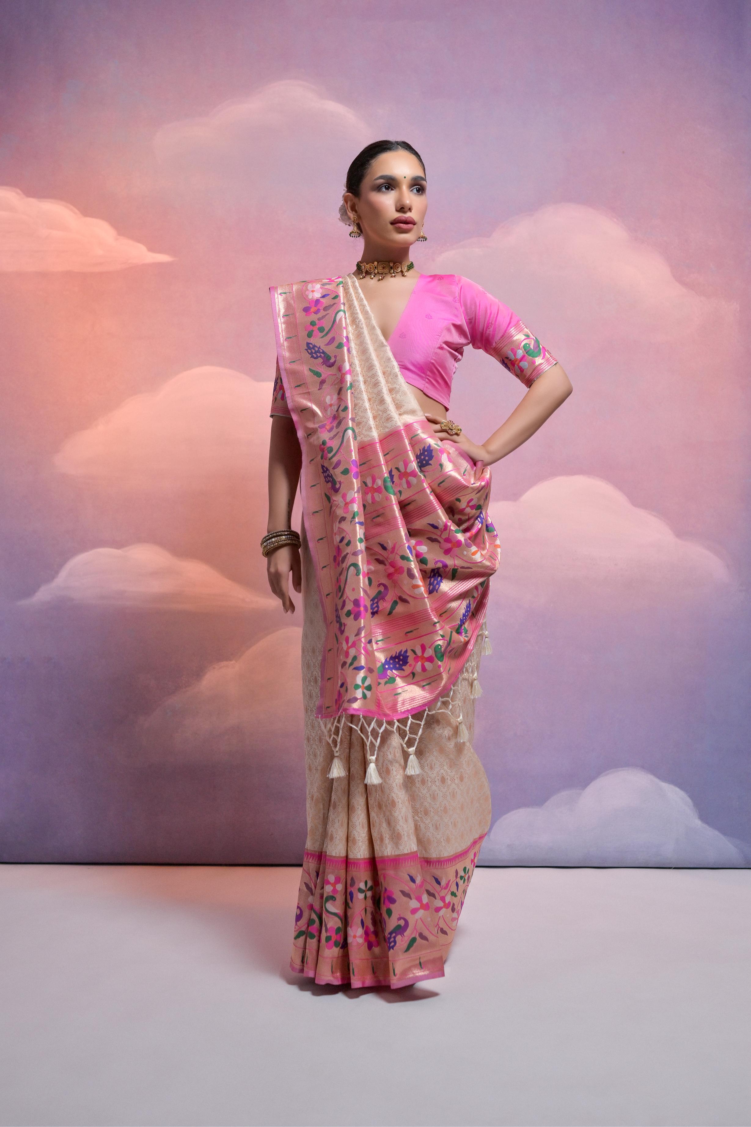 Aastha Fashion White White Soft Banarasi Silk Combination Of Kanjivaram Weaving Texture Saree