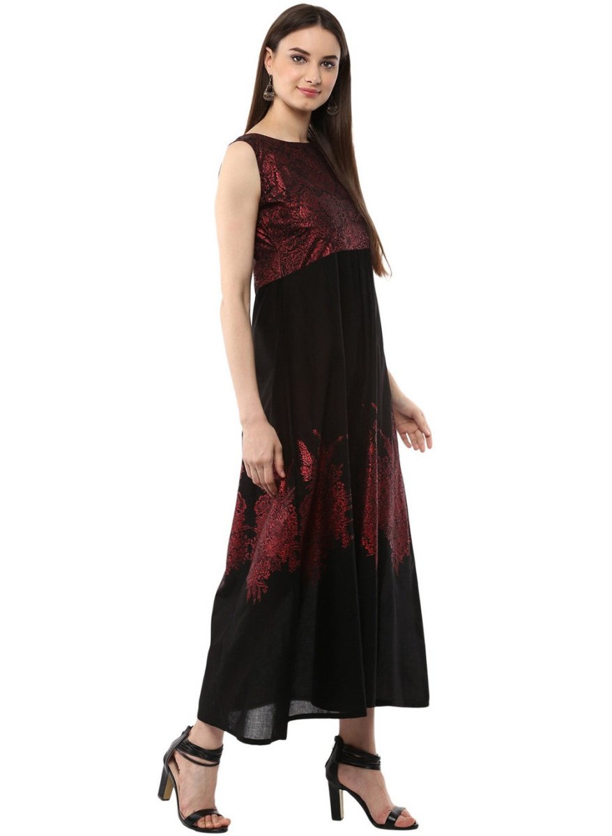 Ahalyaa Women Black and Red Indo western Cotton Blend Kalidar Kurta