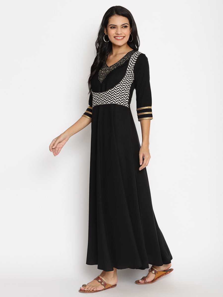 Ahalyaa Womens Black Colored Digital Print Plain Zari Kurta Set - Distacart