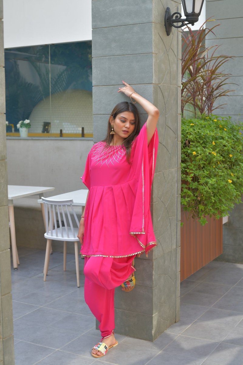 Ahalyaa Women Pink Crepe Glitter Printed Kurta with Dhoti Pants - Distacart