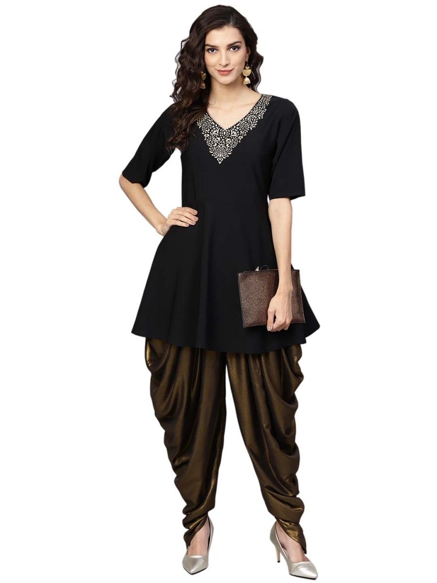 Ahalyaa Black A-line Crepe Kurta Set