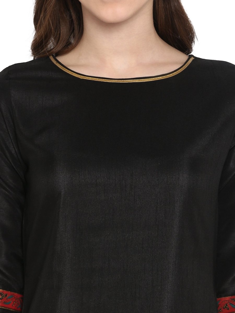 Ahalyaa Women Black & Red Kurta Set
