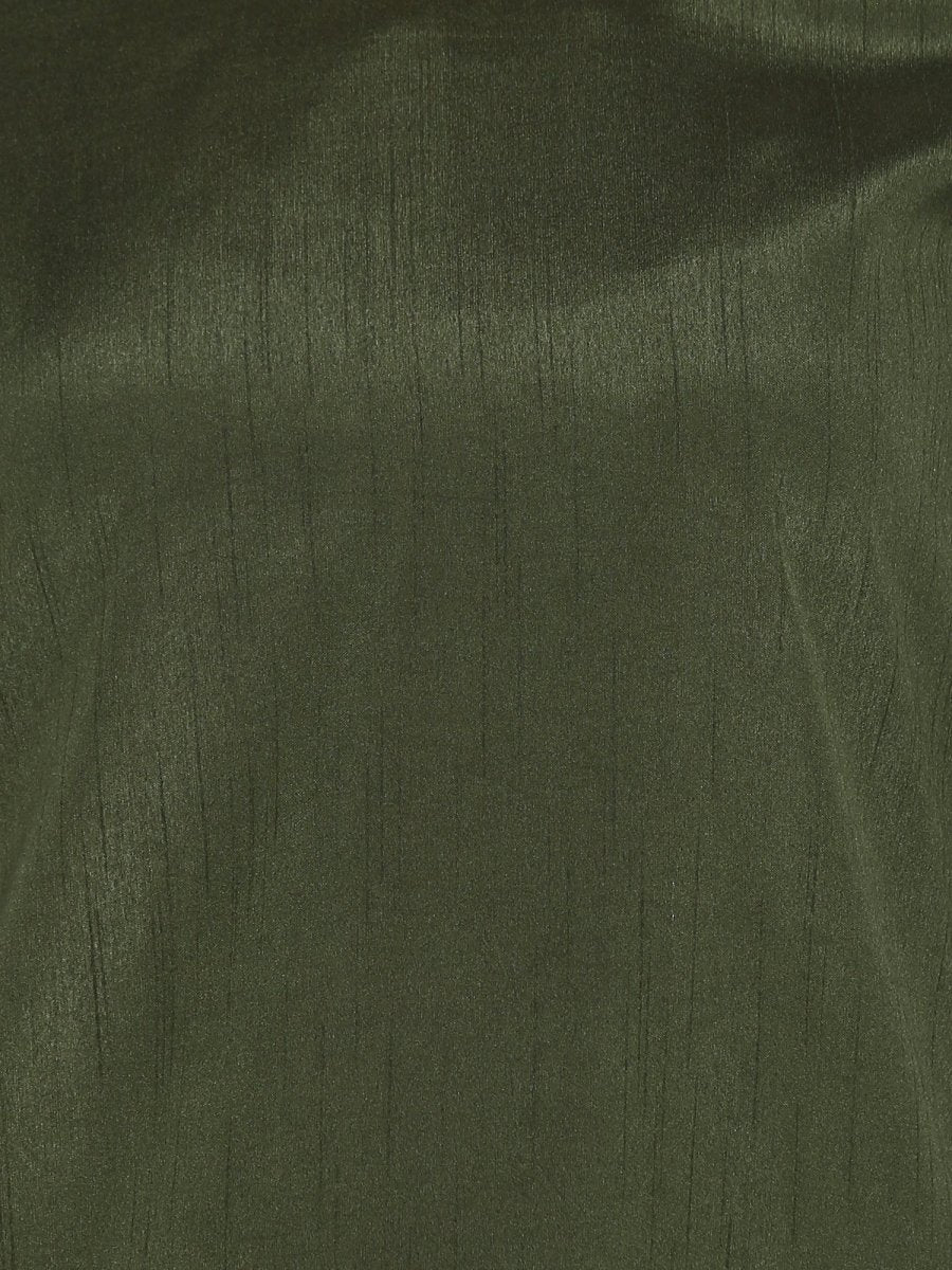 Ahalyaa Women Solid Kurta Set