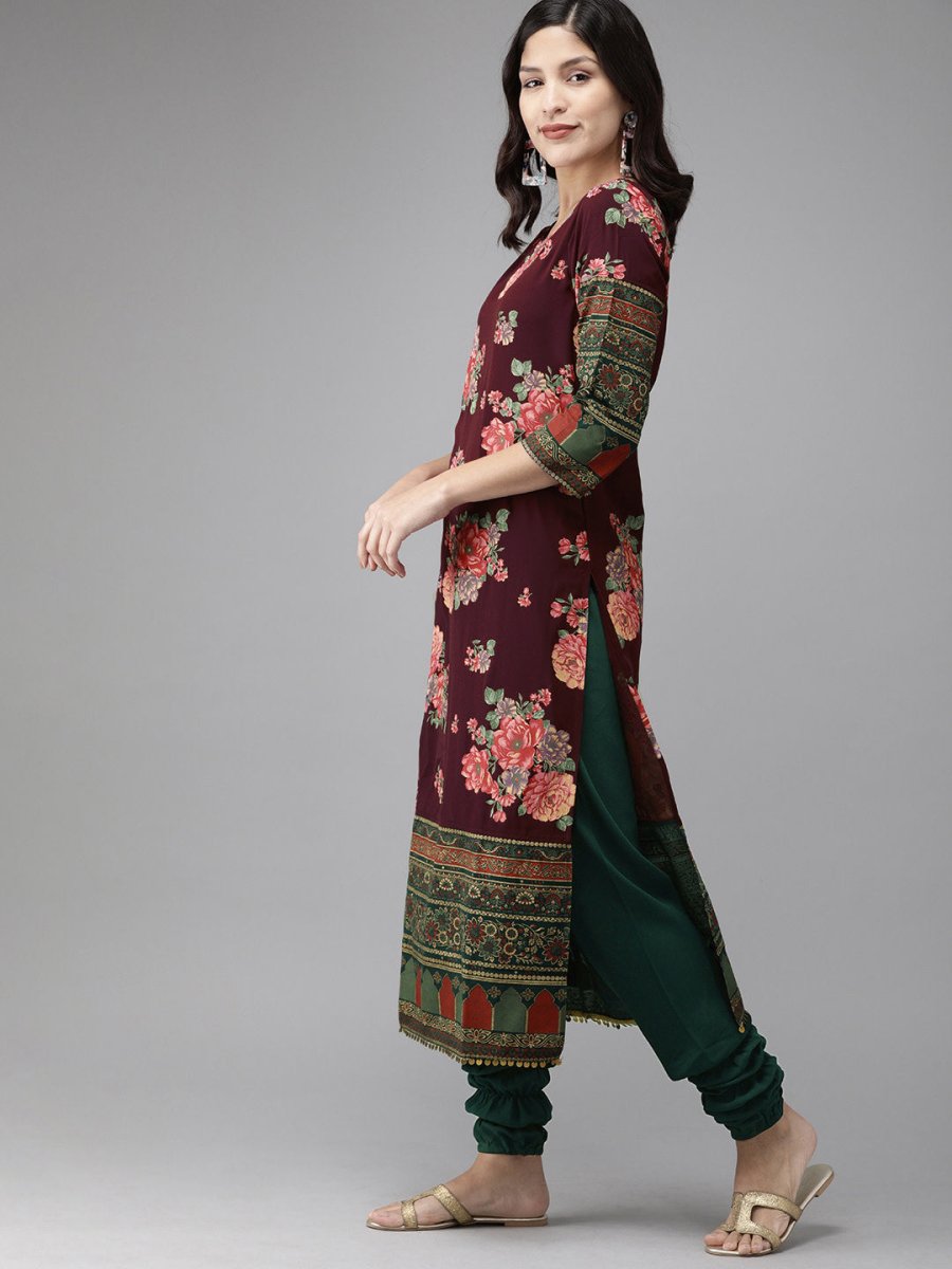 Ahalyaa Women Burgundy & Green Printed Kurta Set
