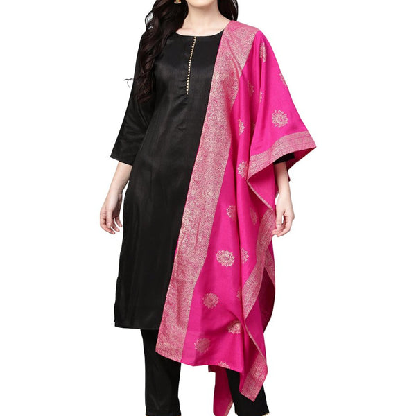 Ahalyaa Black With Bright Pink Kurta Set
